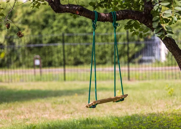 Vytauto 105, By Cohost * 팔랑가