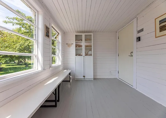 Vytauto 105, By Cohost * 팔랑가