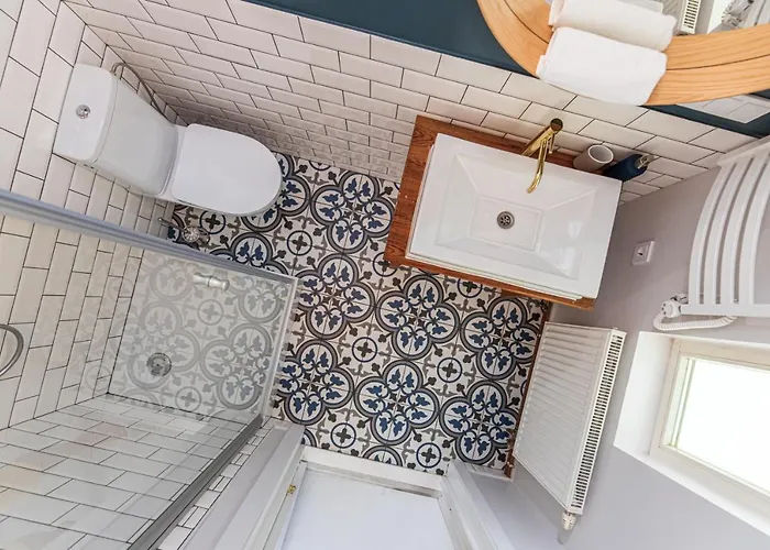 Vytauto 105, By Cohost *